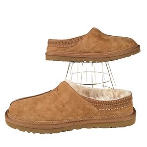 ugg neuman slipper size 10